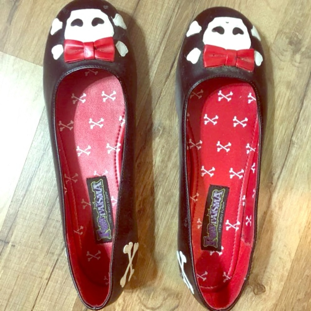 Skull Flats size 9